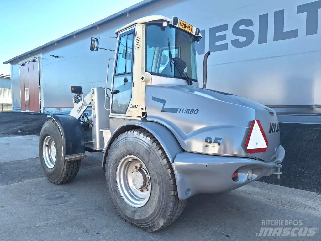 Atlas 95 SUPER Carregadeiras de rodas