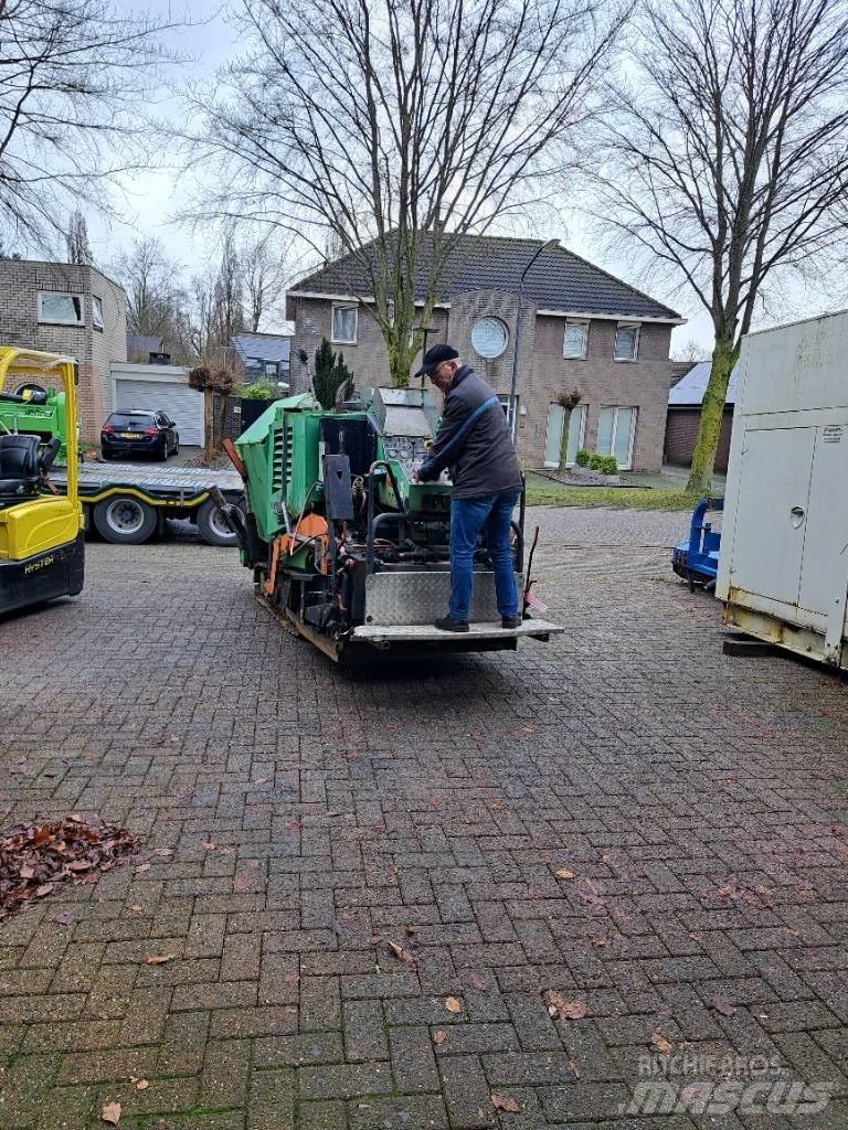 Demag 45 Espalhadoras de asfalto