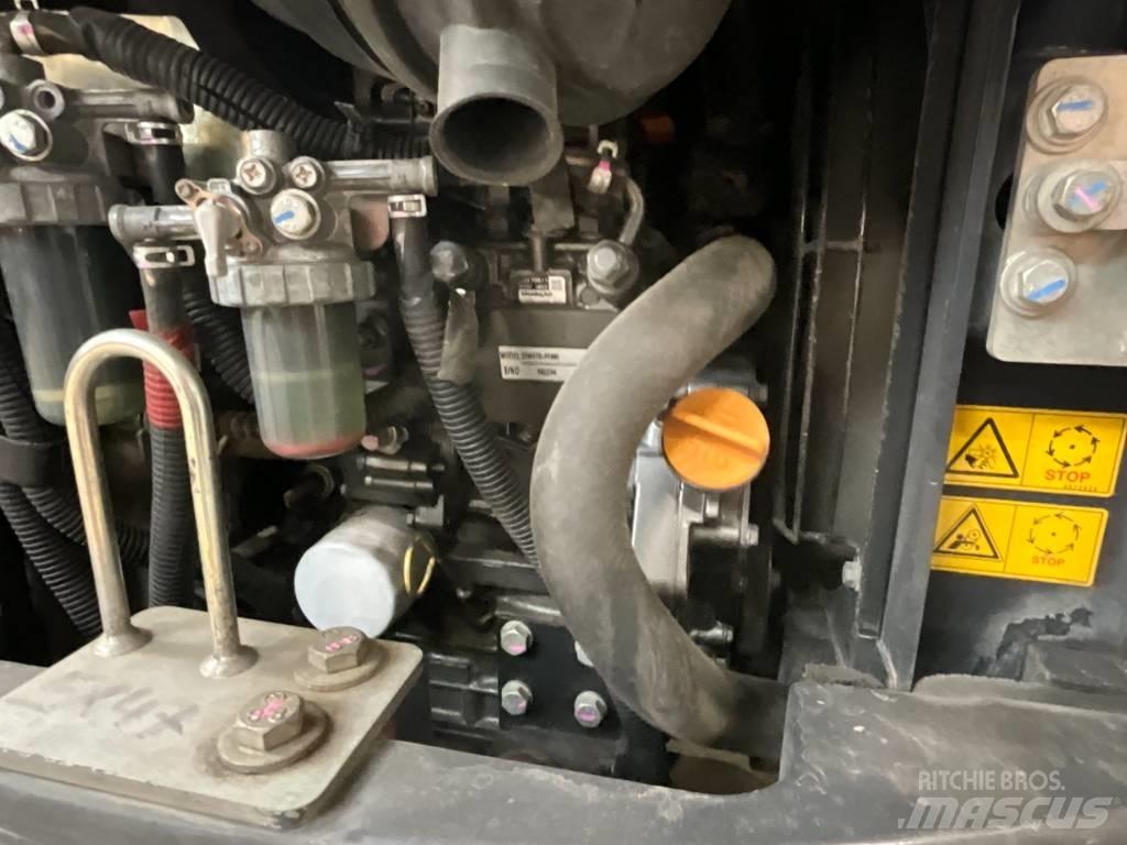 Hitachi ZX 19 U-5 A Miniescavadeiras