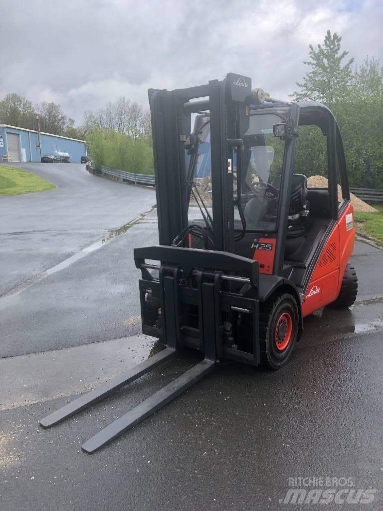 Linde H25T Empilhadores a gás