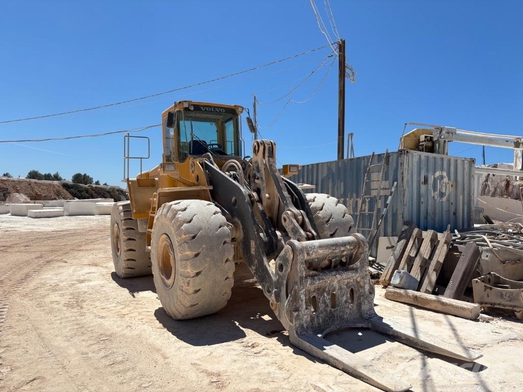 Volvo L 220 E Carregadeiras de rodas