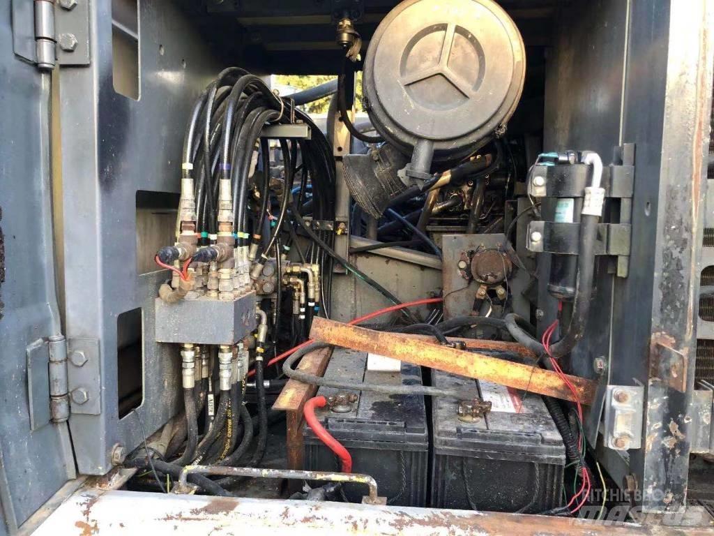 Sumitomo SH200C1 Escavadeiras de esteiras