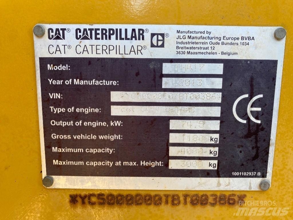 CAT TH 417 Manipulador telescópico