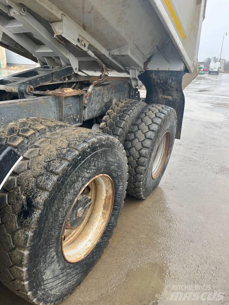 Tatra phoenix Dumpers de obras