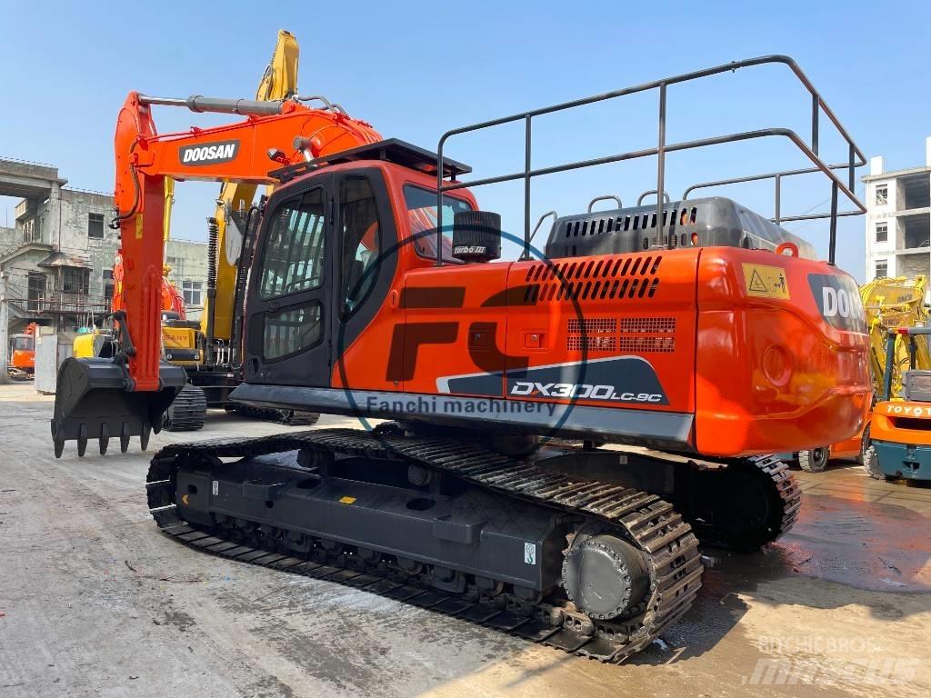 Doosan DX 300 Escavadeiras de esteiras