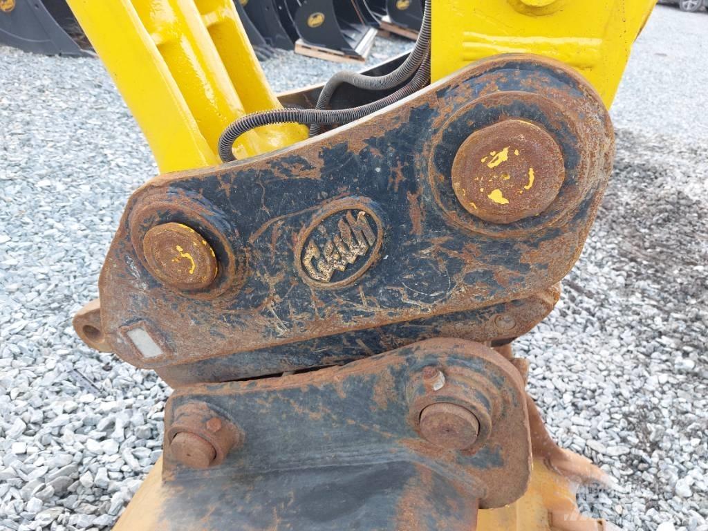 Komatsu PC210LC-11 Escavadeiras de esteiras