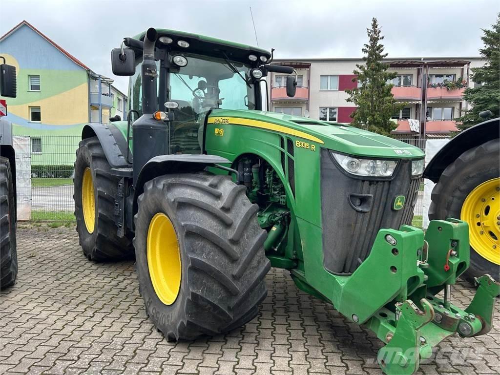 John Deere 8335R Tratores Agrícolas usados