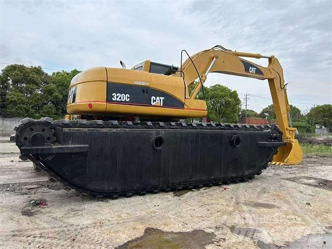 CAT 320 C Escavadoras anfíbias