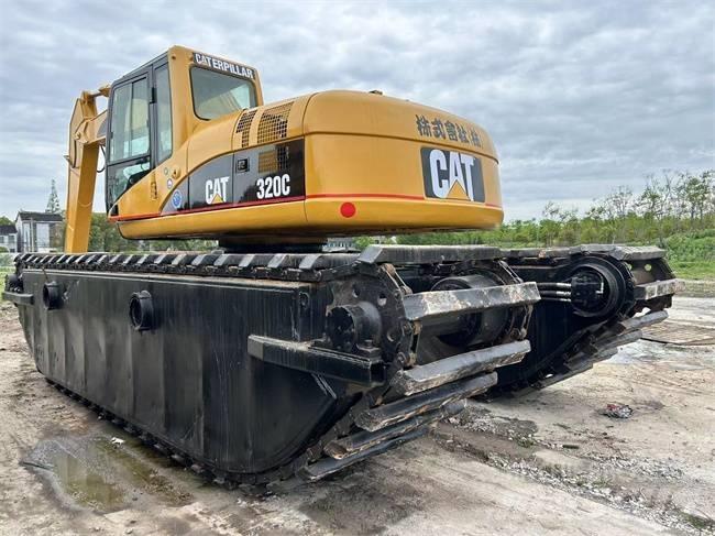 CAT 320 C Escavadoras anfíbias
