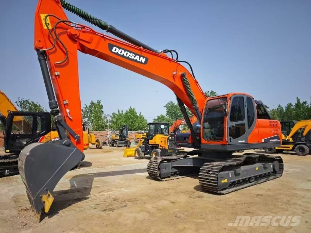 Doosan DX 225 LC Escavadeiras de esteiras