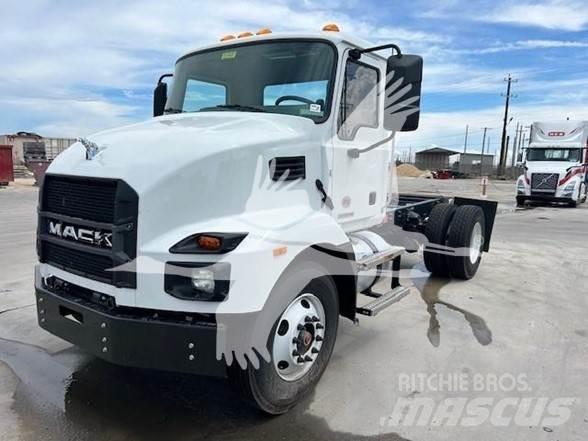Mack MD6 Camiões de chassis e cabine