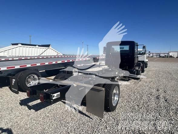 Mack MD6 Camiões de chassis e cabine