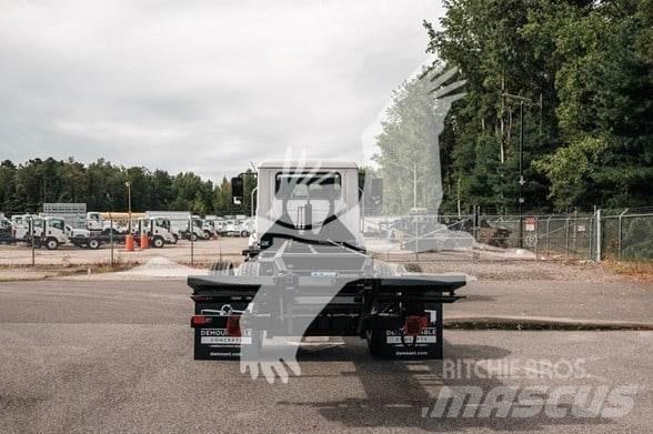 Mack MD6 Camiões de chassis e cabine