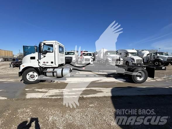 Mack MD6 Camiões de chassis e cabine
