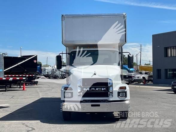 Mack MD6 Caminhões de caixa fechada
