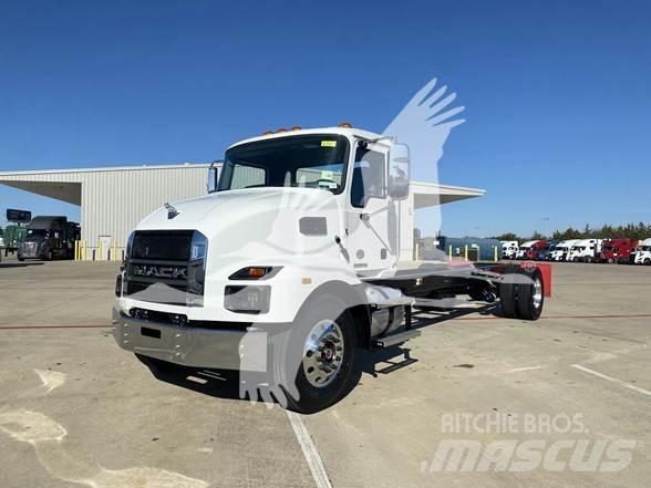 Mack MD6 Camiões de chassis e cabine