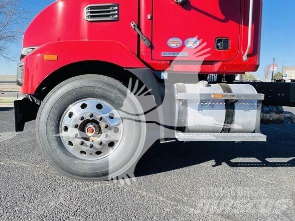 Mack MD6 Camiões de chassis e cabine
