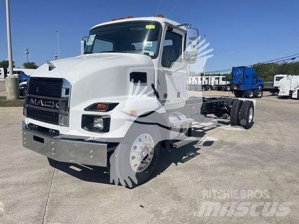 Mack MD6 Cavalos Mecânicos