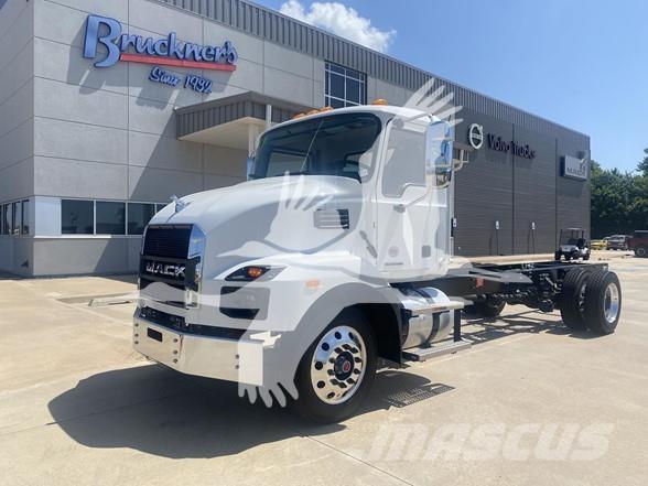 Mack MD6 Camiões de chassis e cabine