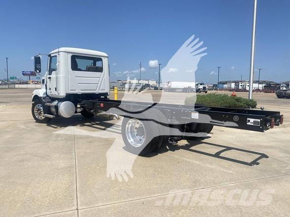 Mack MD6 Camiões de chassis e cabine