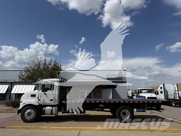 Mack MD6 Camiões estrado/caixa aberta