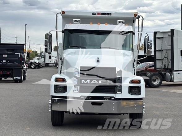 Mack MD6 Camiões basculantes