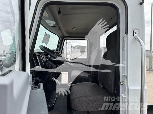 Mack MD7 Camiões de chassis e cabine