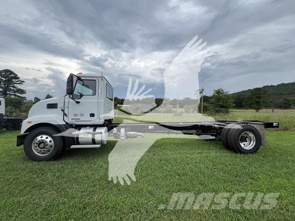 Mack MD7 Camiões de chassis e cabine