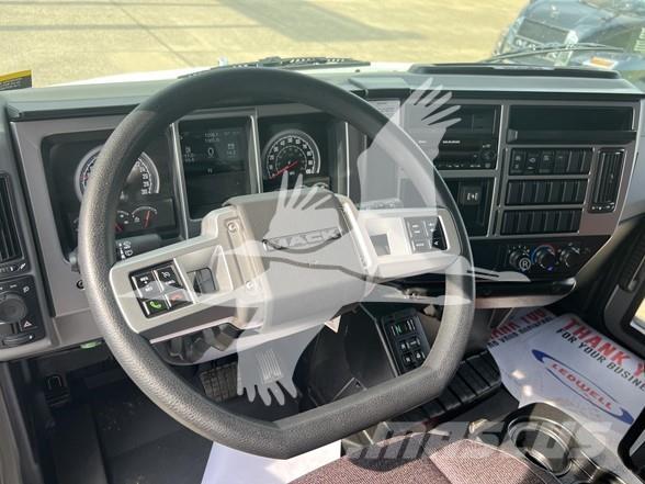 Mack MD7 Camiões basculantes