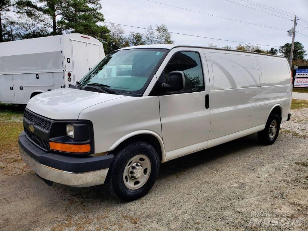 Chevrolet G3500 Carrinhas de caixa fechada