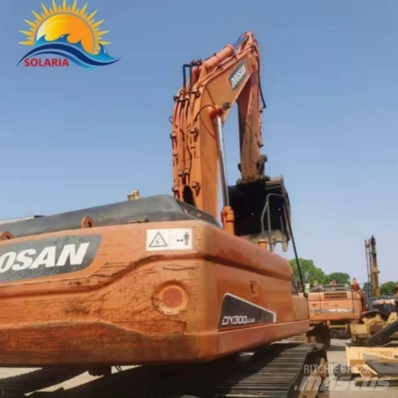 Doosan DX 300 Escavadeiras de esteiras