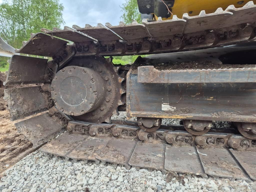 Komatsu PC138US-11E0 Escavadeiras de esteiras