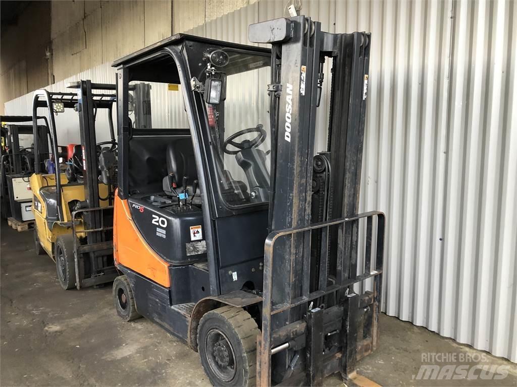 Doosan G20 SC-5 Empilhadores a gás