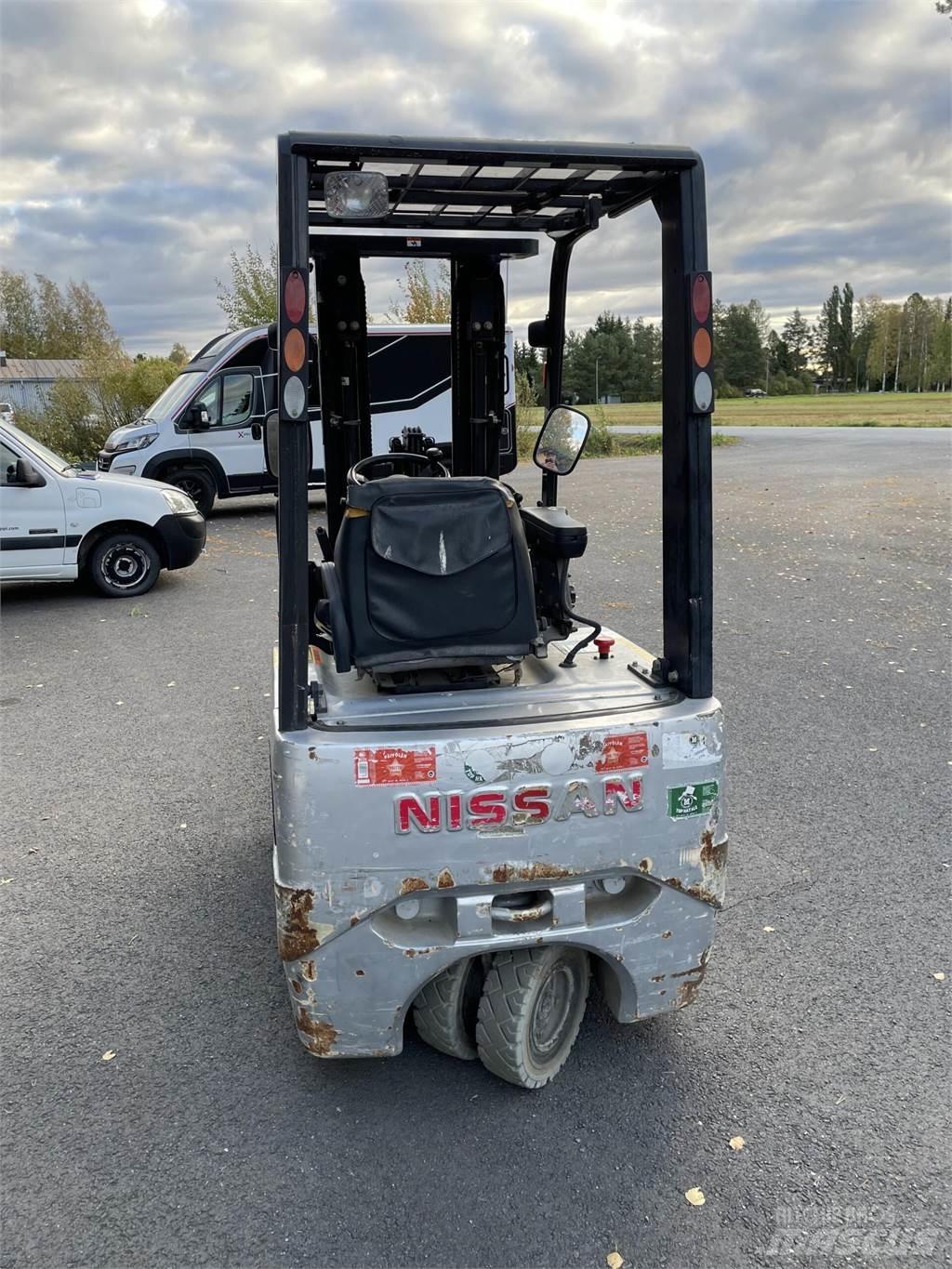 Nissan 15 Empilhadores eléctricos