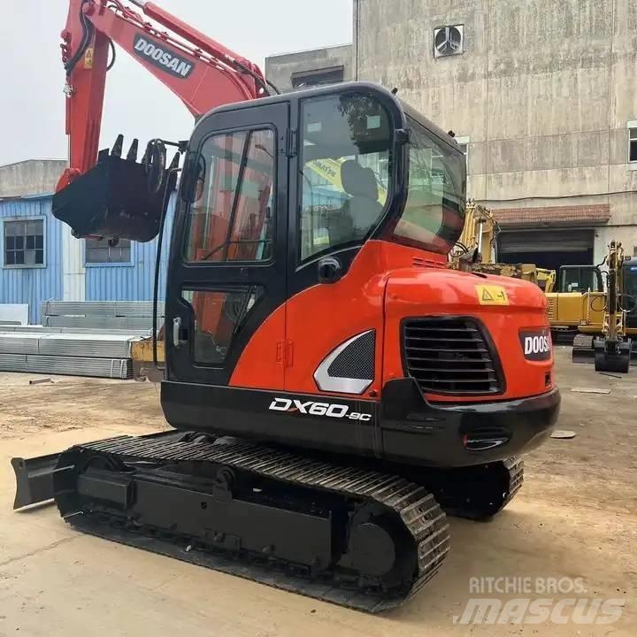 Doosan DX60 Escavadeiras de esteiras