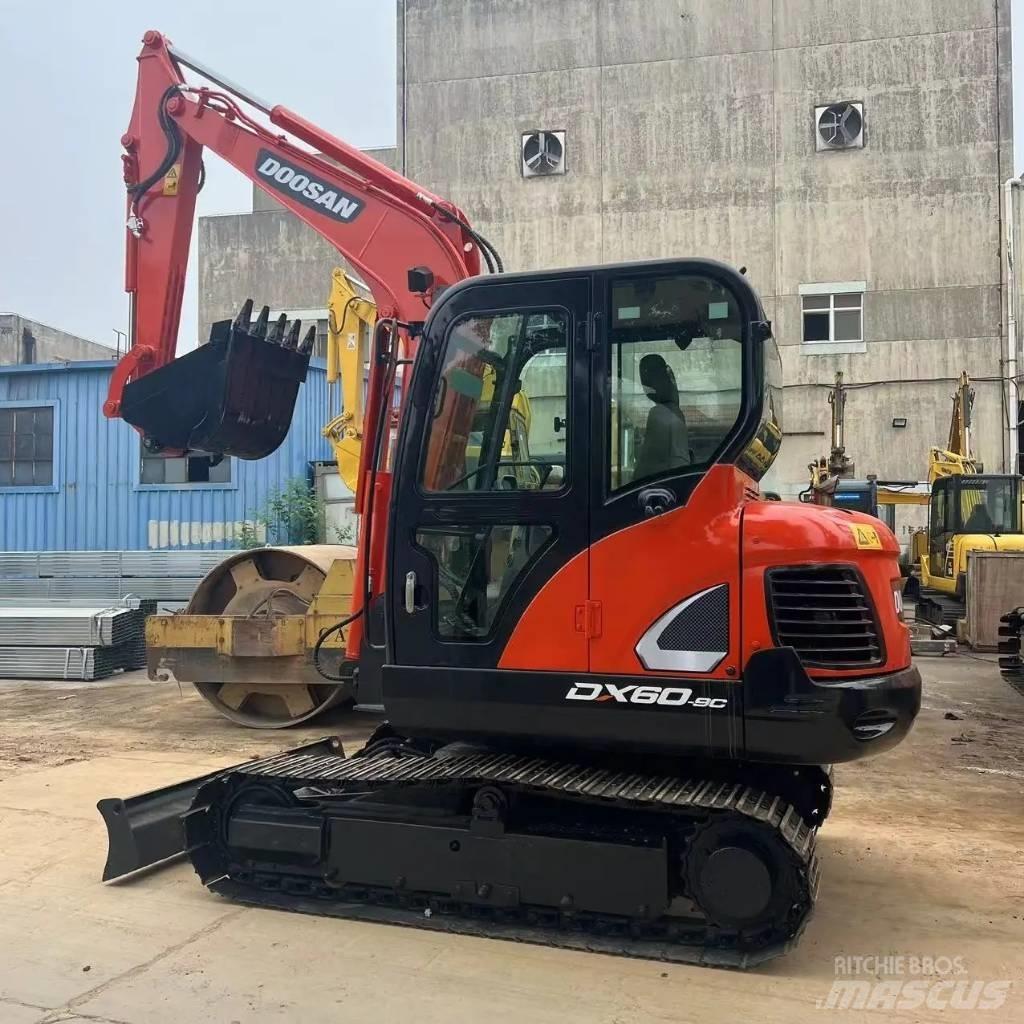 Doosan DX60 Escavadeiras de esteiras
