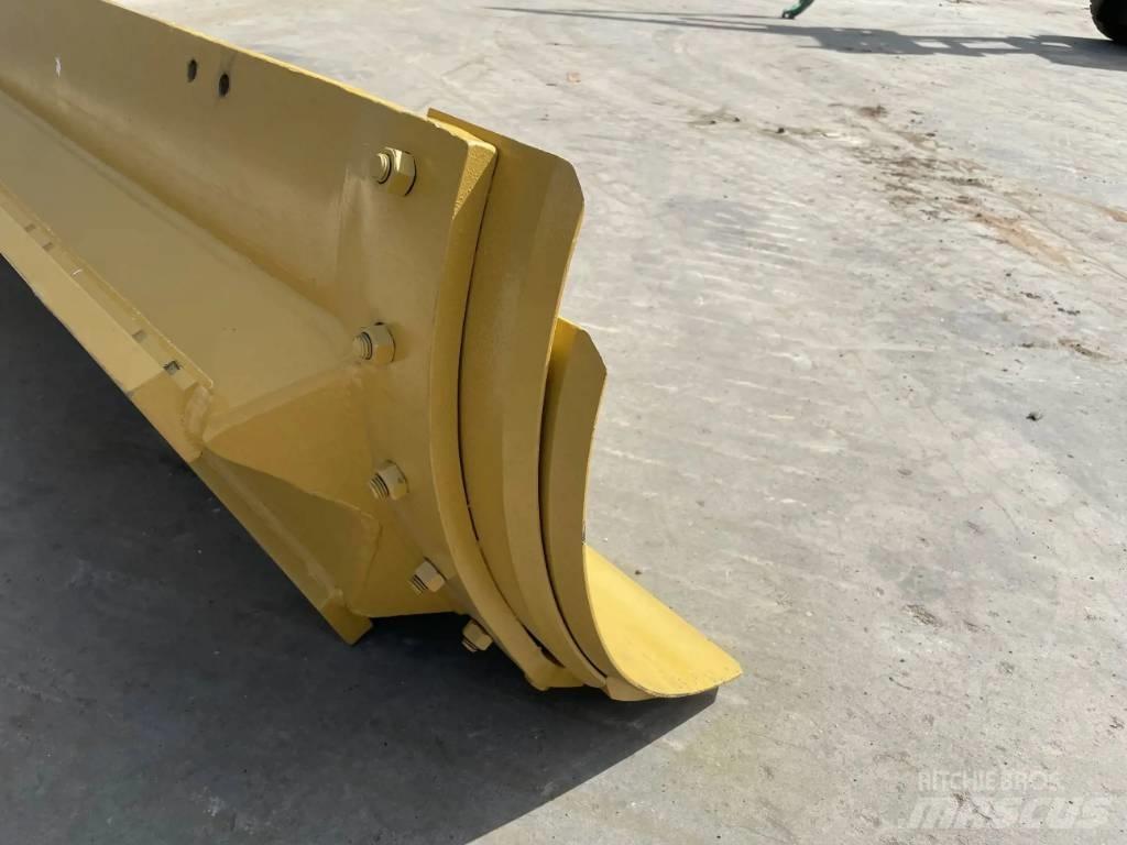CAT 140K Moldboard Lâminas