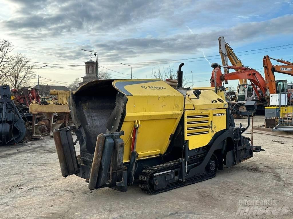 Bomag BF 223 C Espalhadoras de asfalto