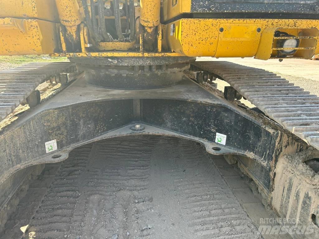 Komatsu PC 210 NLC-8 Escavadeiras de esteiras