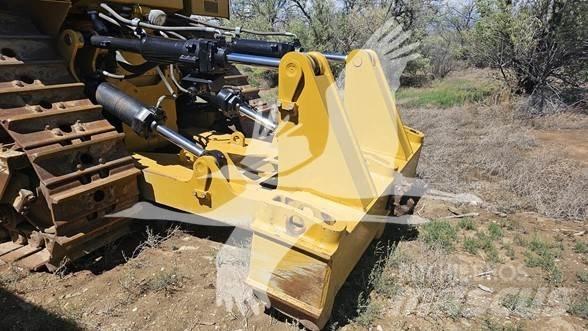 CAT D9T Dozers - Tratores rastos