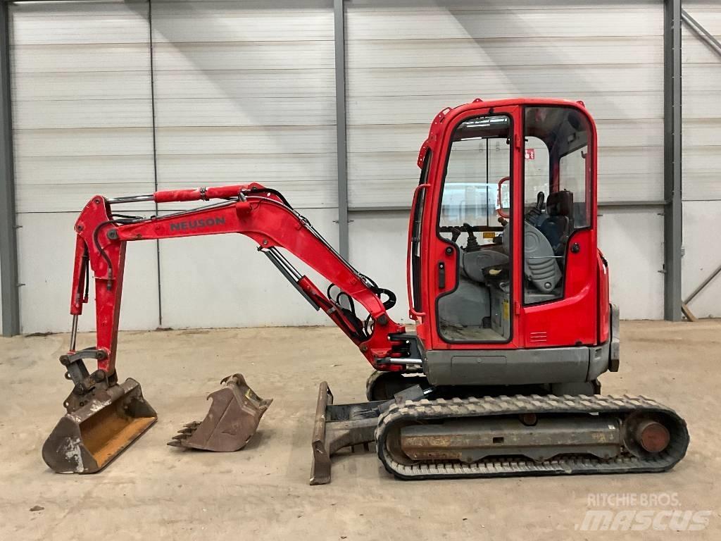 Neuson 28 Z 3 Miniescavadeiras