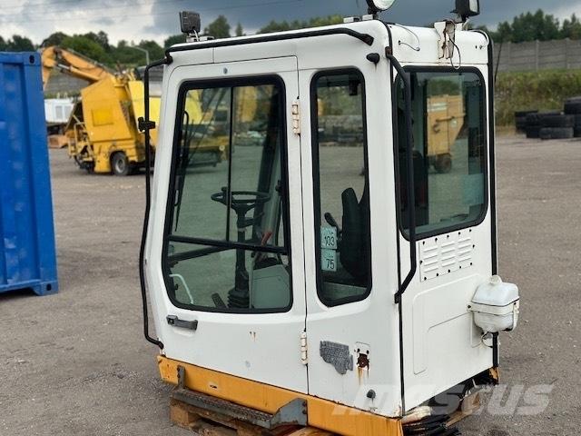Liebherr A 924 B CAB Cabina