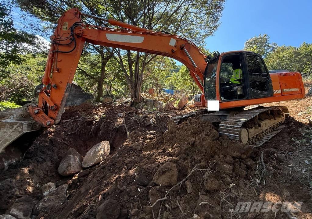 Doosan DX 220 LCA Escavadeiras de esteiras