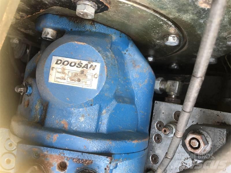 Doosan DX60 Escavadeiras de esteiras