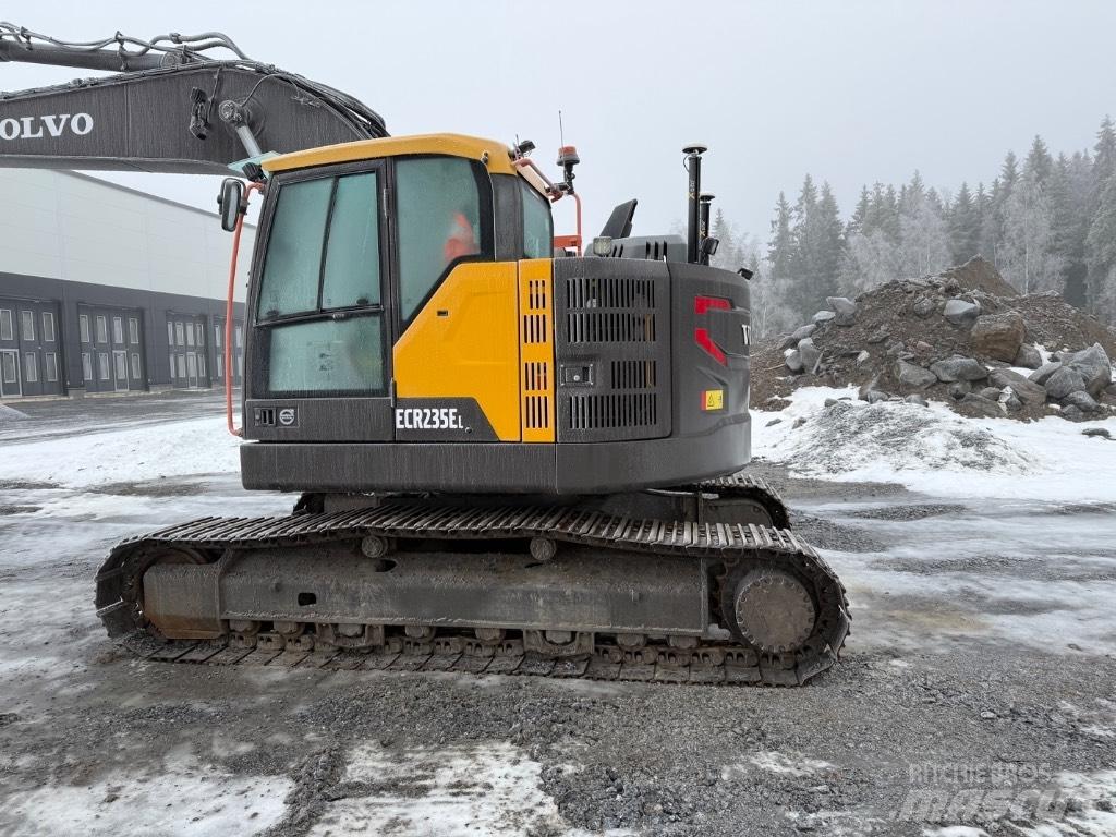 Volvo EC 235 EL Escavadeiras de esteiras