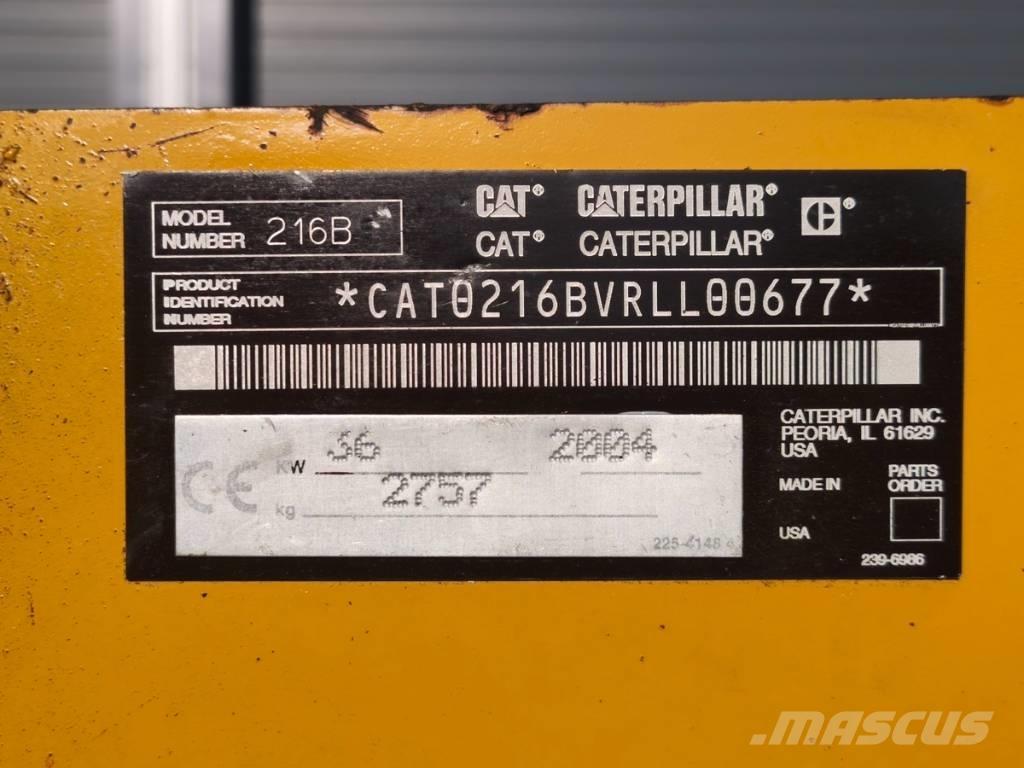 CAT 216 B Mini carregadoras