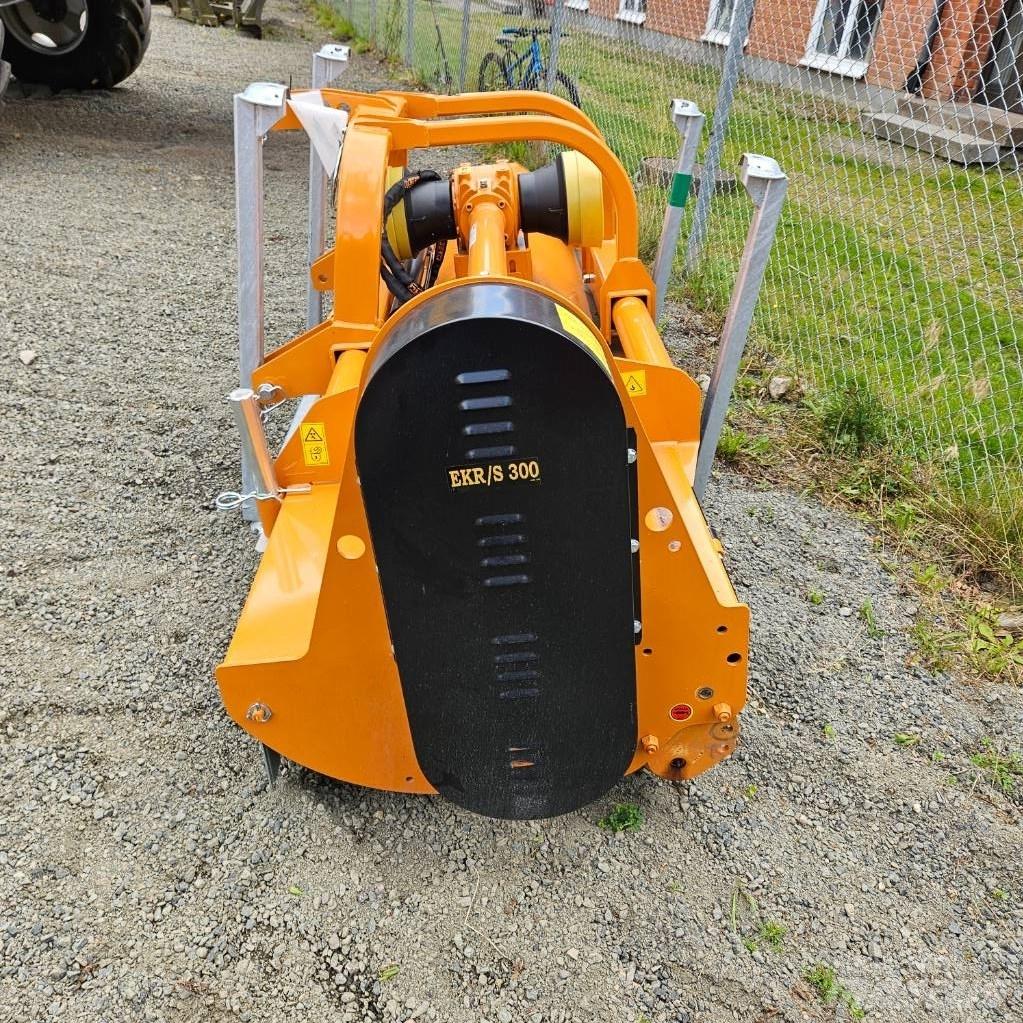 Berti EKR-S 300 Gadanheiras e cortadores de folhas para pastos