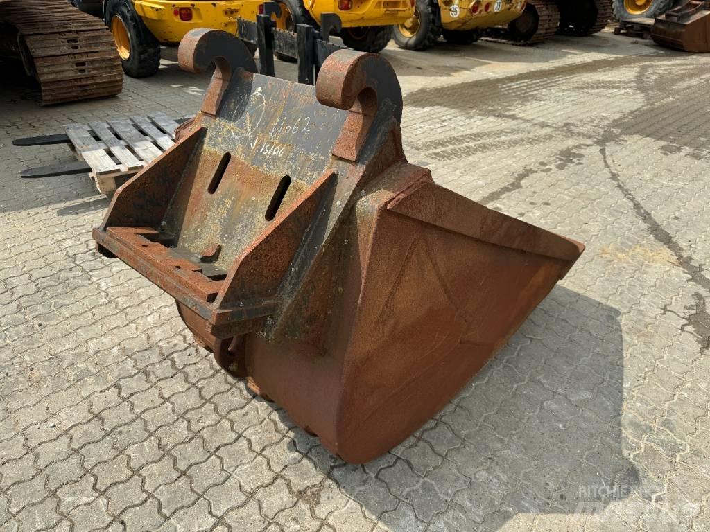  used Bucket Baldes