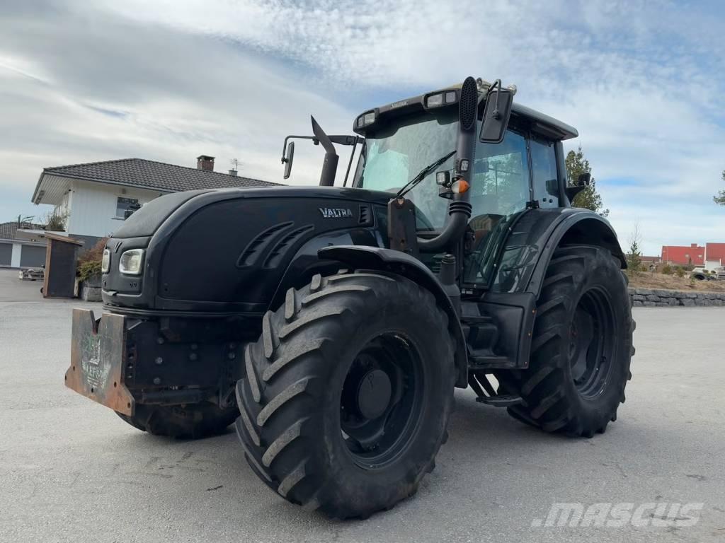 Valtra T 162 Tratores Agrícolas usados