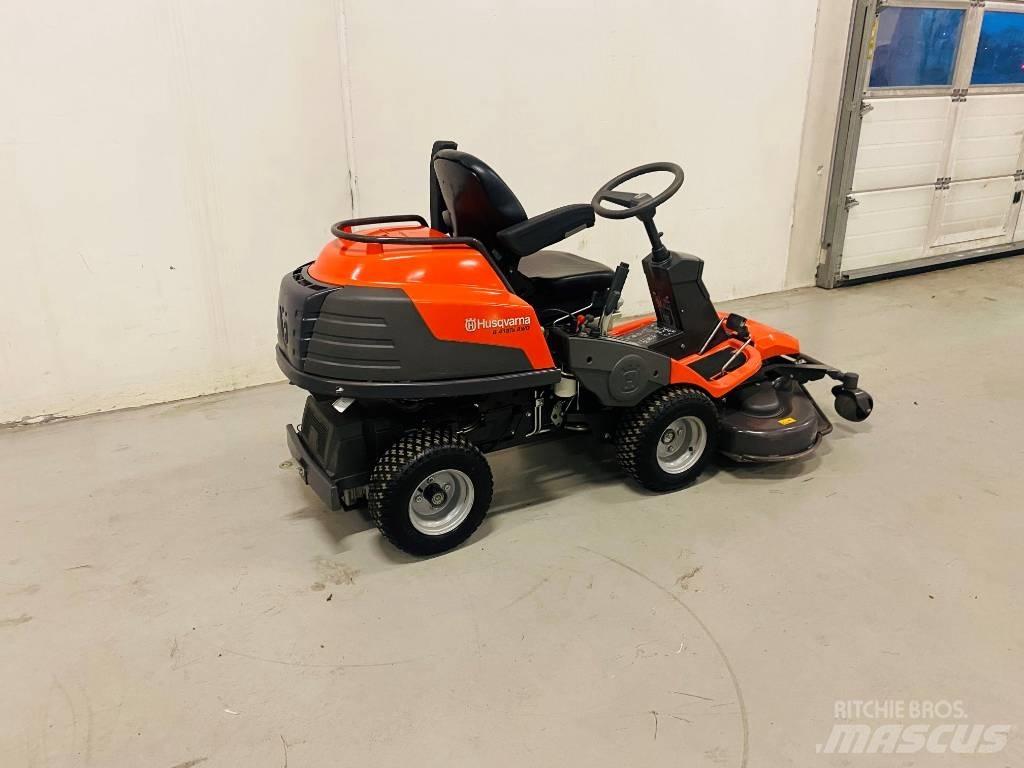 Husqvarna R418Ts AWD Corta-Relvas Riders